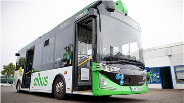 Der autonome Linienbus „Albus“ fährt jetzt regelmäßig.