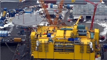 Der Bau von riesigen Offshore-Konverterplattformen, die den auf See erzeugten Strom zum Weitertransport an Land umformen, eröffnet eine konkrete Möglichkeit, die Zukunftsfähigkeit deutscher Werften zu sichern.