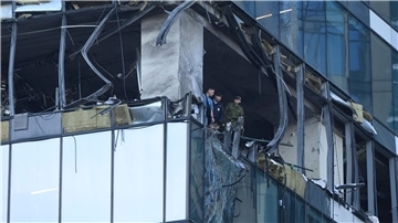 Der beschädigte Wolkenkratzer im Geschäftsviertel „Moscow City“ nach einem Drohnenangriff.