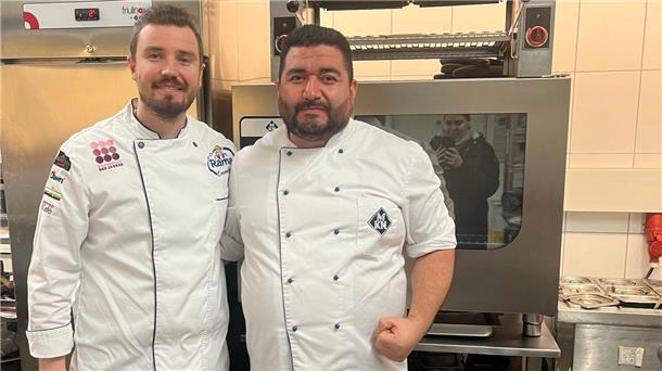 Der Betreiber des Dorumer Restaurants "Wurster Krug", Sebastian Uecker (links), möchte seinen kolumbianischen Mitarbeiter José gern halten. Doch der Asylantrag des 42-Jährigen wurde abgelehnt.