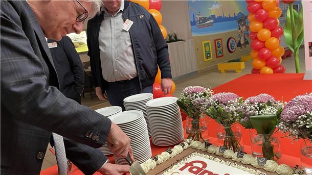 50 Jahrfeier mit Torte