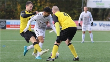SV Brake gegen 1. FC Ohmstede in der Fußball-Bezirksliga