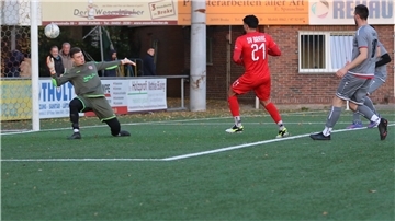 SV Brake gegen Baris Delmenhorst in der Fußball-Bezirksliga
