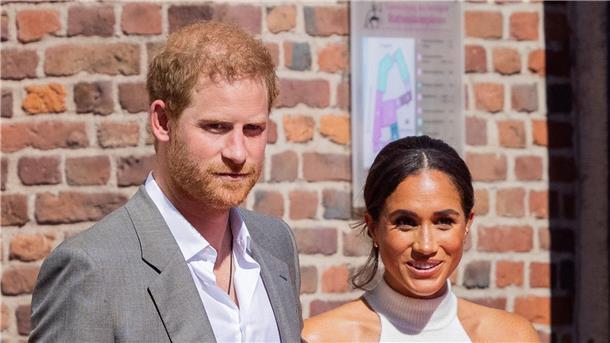 Der britische Prinz Harry und seine Frau Meghan bleiben Herzog und Herzogin von Sussex.