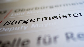 Der Bürgermeister der Gemeinde Estorf im Landkreis Nienburg ist nach eigenen Angaben wegen rechtsextremer Anfeindungen zurückgetreten.