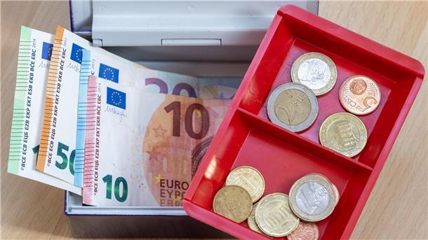 Bund hilft verschuldeten Kommunen: Bremen und Bremerhaven sollen profitieren Geld