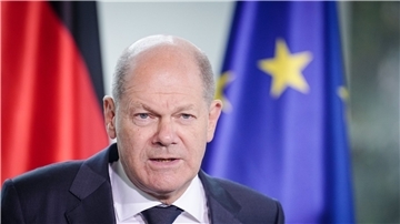 Der Bundeskanzler befasst sich mit dem Wiederaufbau der Ukraine.