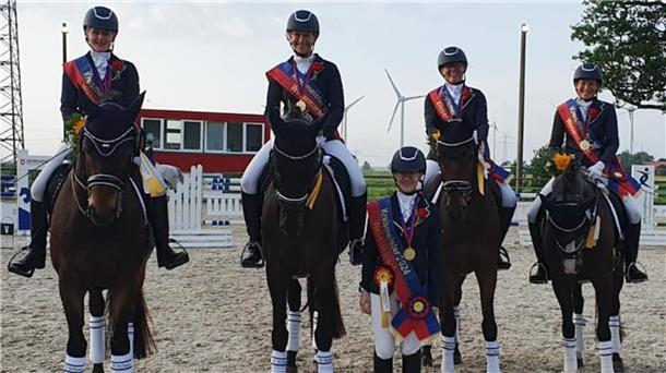 Butjadinger RV Stollhamm mit Pia Sophie Halle, Caroline Mette, Mareike Bollhoff, Angela Kappmeier und Ines Conrady.