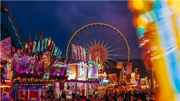 Der Cannstatter „Wasen“ in Stuttgart ist nach dem Münchner Oktoberfest das zweitgrößte Volksfest in Deutschland.