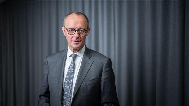 Merz: Werde Machtkampf um Kanzlerkandidatur nicht zulassen Der CDU-Vorsitzende Friedrich Merz will einen erneuten Machtkampf um die Kanzlerkandidatur nicht zulassen.