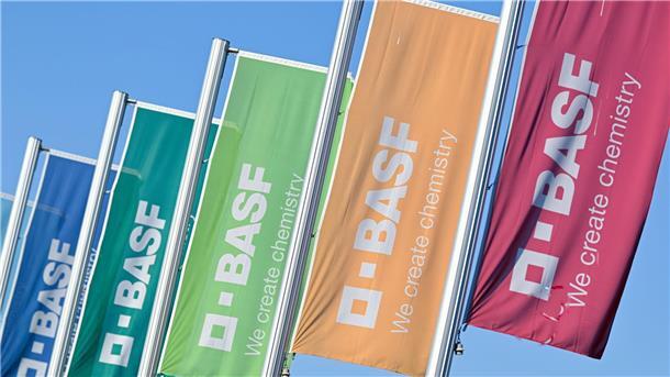 BASF fährt Investitionen deutlich zurück Der Chemieriese hat seine Jahresziele angepasst. (Archivbild)