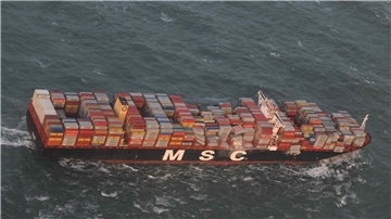  Containerfrachter 