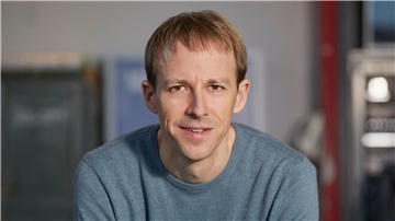 Der deutsche Dirigent Tilman Michael wechselt als Chorleiter von der Oper Frankfurt nach New York. Michael werde ab der kommenden Spielzeit die Leitung des Chors der renommierten New Yorker Metropolitan Oper übernehmen, wie die Institution in Manhattan mitteilte.