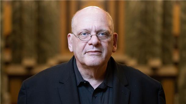 Komponist Glanert: Oper ist wie komplizierte Architektur Der deutsche Komponist Detlev Glanert bringt in wenigen Tagen an der Semperoper in Dresden mit „Die Jüdin von Toledo“ seine zwölfte Oper heraus.