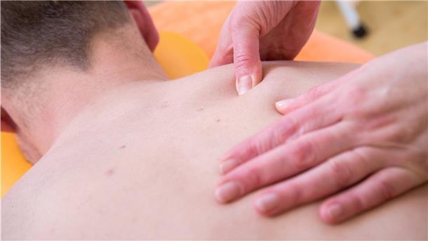 Der deutsche Verband für Physiotherapie (ZVK) fordert finanzielle Soforthilfen von der Politik.