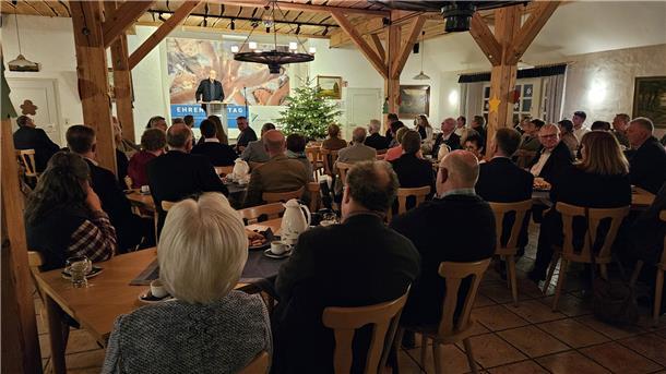 Der Ehrenamtliche und Vorsitzende des Heimatvereins Sellstedt, Hartmut Fricke, sprach auf der Feier zum Internationalen Ehrenamtstag.