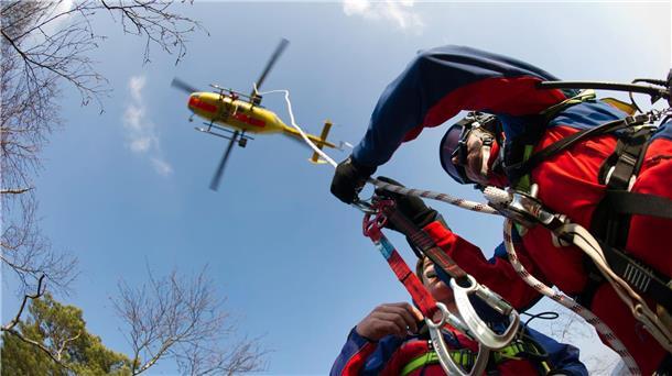Kind stürzt in Sächsischer Schweiz sieben Meter in die Tiefe Der elfjährige Junge wurde mit dem Rettungshubschrauber in ein Krankenhaus gebracht. (Symbolbild)