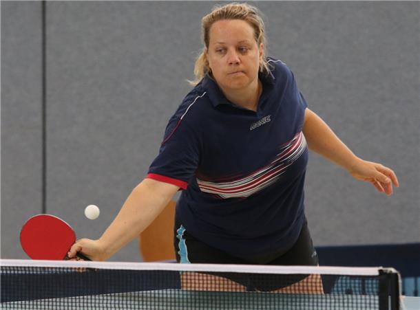 Rieke Buse spielt beim Elsflether TB Tischtennis.