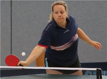 Rieke Buse spielt beim Elsflether TB Tischtennis.