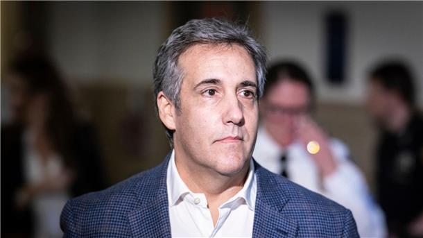 Der Ex-Anwalt von Donald Trump, Michael Cohen, sagt heute im Strafprozess gegen den ehemaligen US-Präsidenten vor Gericht aus.