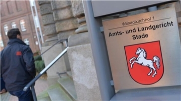 Der Fall wurde im Schwurgerichtssaal des Landgerichts Stade verhandelt.