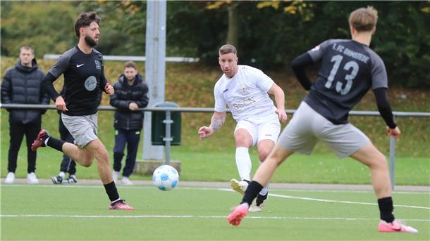 1. FC Nordenham gegen 1. FC Ohmstede II im Fußball-Kreispokal