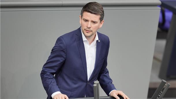 Faber wird Vorsitzender des Verteidigungsausschusses Der FDP-Politiker Marcus Faber wird neuer Vorsitzender des Verteidigungsausschusses.