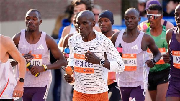 Der frühere Weltrekordhalter Eliud Kipchoge aus Kenia war in New York am Ende Chancenlos