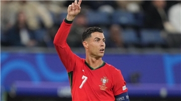 Der Fußball-Star hat nun auch einen eigenen YouTube-Kanal.