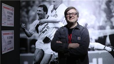 Christoph Nagel - der Herr der FC-St.-Pauli-Schätze Der gebürtige Cuxhavener Christoph Nagel leitet als Kurator und Vorstandsmitglied das FC St. Pauli-Museum am Millerntor.