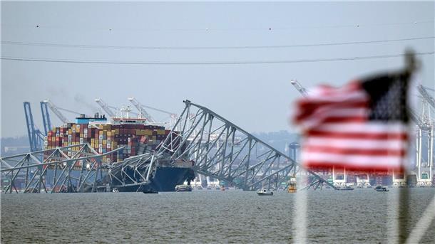 Brückeneinsturz in Baltimore: Was wir wissen - und was nicht Der Hafen von Baltimore ist eine der wichtigsten maritimen Anlaufstellen der USA - insbesondere für den Import und Export von Autos und Kleinlastern.