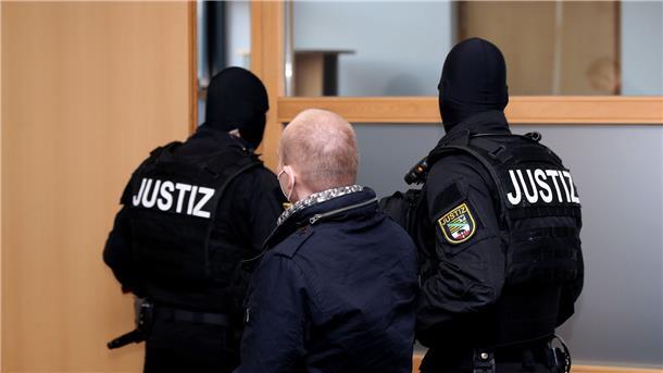 Der Halle-Attentäter während seines Prozesses im Dezember 2020.