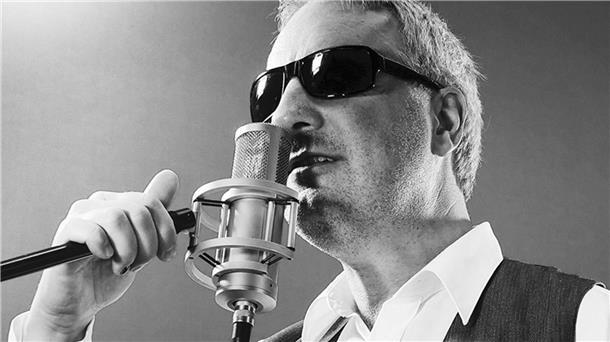 Singer-Songwriter Thomas Steinlein