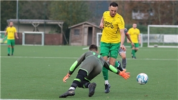 TSV Abbehausen gegen SV Baris Delmenhorst in der Fußball-Bezirksliga mit Mustafa Seker