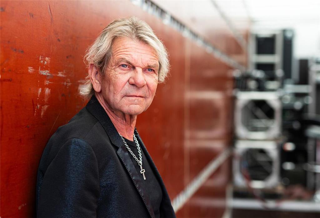 Der Hit „Verdammt ich lieb‘ dich“ ist Ausgangspunkt für eine Tour von Schlagerstar Matthias Reim im kommenden Jahr. (Archivbild)