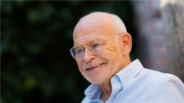 Klimmzüge & Tischtennis - Günter Wallraff wird 80   Der Investigativjournalist Günter Wallraff wird 80 Jahre alt.