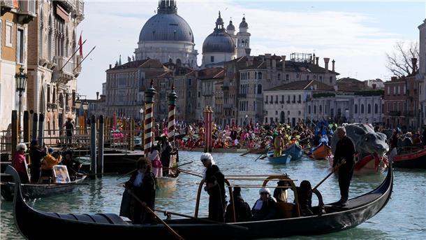 „Mehr als ein Don Juan“ - Doku auf Spur des Casanova-Mythos Der Karneval in Venedig stand dieses Jahr ganz im Zeichen Casanovas. (Archivbild)