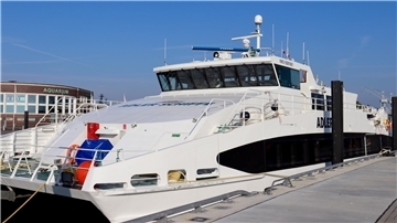 Katamaran „Adler Jet"