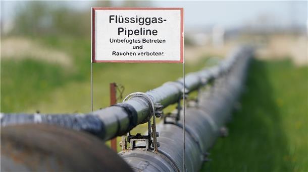 Flüssiggas aus Katar soll Deutschland helfen Der katarische Energieriese Qatar Energy und Deutschland haben nach katarischen Angaben ein Gaslieferabkommen geschlossen.