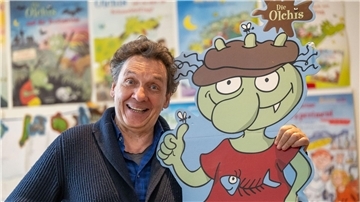 Der Kinderbuchautor und Illustrator Erhard Dietl ist der Autor der „Olchis“-Bücher.