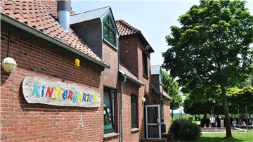 Der Kindergarten in Abbehausen soll einen Anbau erhalten. Bevor hierüber endgültig entschieden wird, möchte die WIN von der Verwaltung eine Reihe von Fragen beantwortet haben.