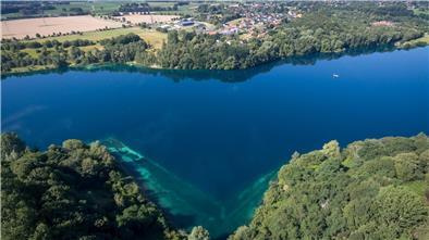 Der Kreidesee in Hemmoor (Landkreis Cuxhaven) ist einer der tiefsten Seen Deutschlands. Seit 2017 sind fünf Taucher und Taucherinnen in dem Gewässer tödlich verunglückt.
