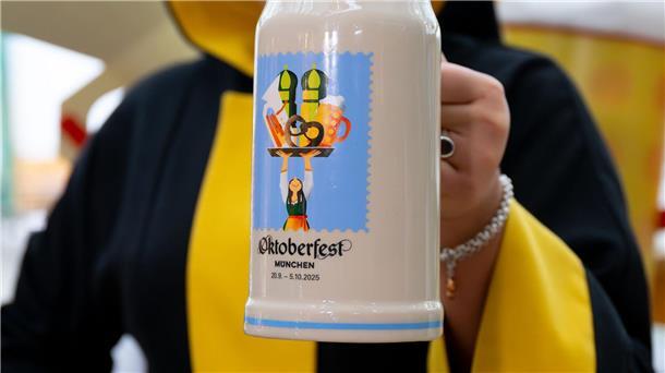 Maßkrug soll Hommage an Wiesn-Bedienungen sein Der Krug soll in diesem Jahr eine Hommage an die Wiesn-Bedienungen sein.