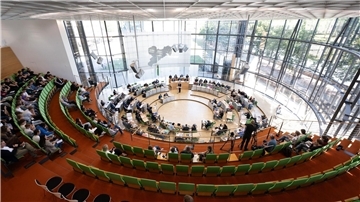 Der Landtag von Sachsen: Sitzen hier künftig nur drei Parteien?