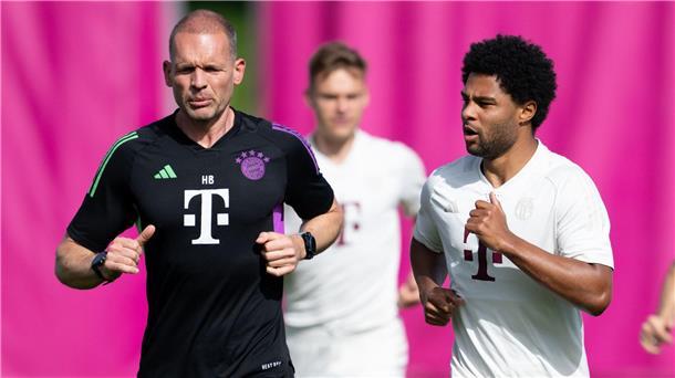 FC Bayern und Fitnessleiter Broich beenden Zusammenarbeit Der langjährige Fitnesschef Holger Broich (l) und die Bayern gehen getrennte Wege.