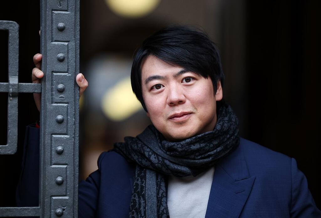 Der „Leonardo Da Vinci des Klaviers“, Pianist Lang Lang wird auf dem Walk of Fame verewigt.