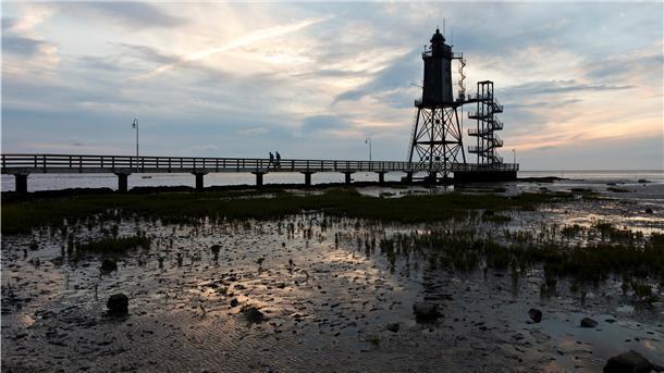 Der Leuchtturm Obereversand in Dorum-Neufeld war 2021 mit 36 Hochzeiten das beliebteste Trauzimmer in der Gemeinde Wurster Nordseeküste. Insgesamt ging die Zahl der Trauungen aber auch hier – coronabedingt – stark zurück.