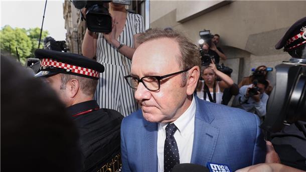 Der Londoner Strafprozess gegen Kevin Spacey ist auf vier Wochen angesetzt.