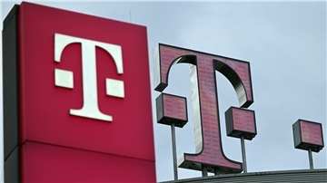 Der Magenta-Konzern hat derzeit entlang der Autobahnen mehrere Tausend Standorte.