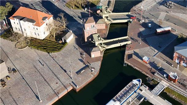 Havenwelten-Zufahrt in Bremerhaven: Bauarbeiten, Umleitung und Sail-Ideen Verbindungskanal